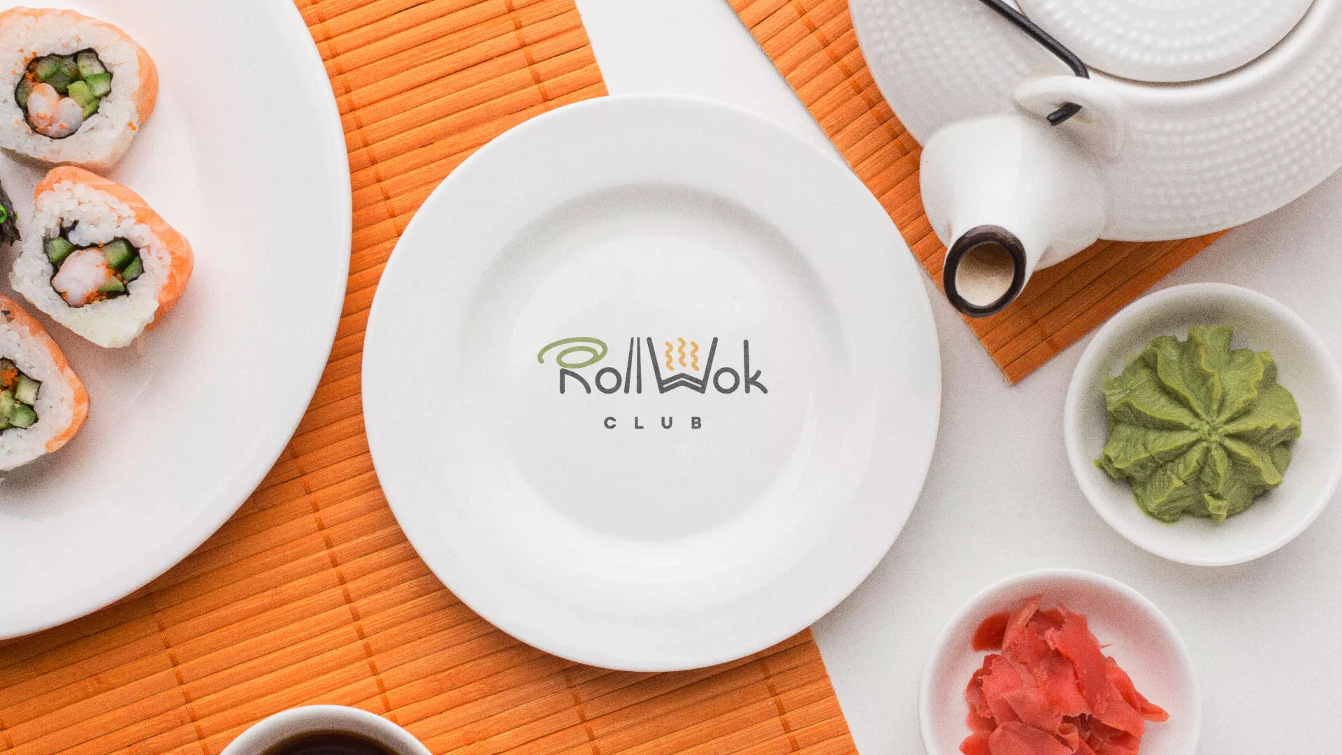 Разработка логотипа и фирменного стиля в Нижневартовске для суши-бара «Roll Wok Club» Разработка логотипа и фирменного стиля в Нижневартовске для суши-бара «Roll Wok Club»